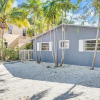 Отель Miami 4 Bedroom Home, 10 Guests BBQ Museums & Art, фото 14
