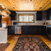Отель Gambler by Avantstay Charming & Spacious Cabin 5 Min Walk to Lake, фото 6