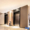 Отель H Hotel (Xuchang Liuyi Road Times Square Boutique), фото 2