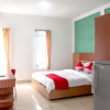 Отель Super OYO 617 Sukaraja Residence Syariah, фото 6