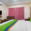 Отель Treebo Trend Royal Palace Teen Imli Square, фото 3