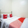 Отель OYO 93987 Suropati 2 Guest House, фото 7