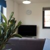 Отель SA Today Apartments Farnborough with Fibre Wi-Fi & Netflix, фото 4