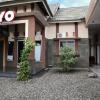 Отель OYO 2202 Delima Guest House Syariah, фото 3