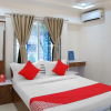 Отель OYO 15610 White Castle, фото 6