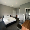 Отель Extra Large Six Bed Six Bath Townhouse, фото 17