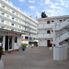 Отель Apartamentos Montemayor, фото 1