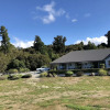 Отель Lake Brunner Longhouse, фото 11