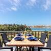 Отель Luxury Townhouse n10 - Front-line Sea views, фото 11