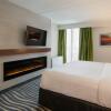Отель Holiday Inn Winnipeg-Airport West, an IHG Hotel, фото 4
