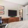 Отель Comfort Inn & Suites Sturbridge - Brimfield, фото 4