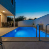 Отель Villa Dina in Zaton with 3 bedrooms and 2 bathrooms, фото 4