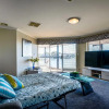 Отель Mandurah Canal Beach House- 5 Mins Beach, Golf Course, City Centre, Parks, фото 18
