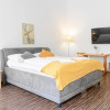 Отель Vivid King Bed Apt - 12 minutes from City Center, фото 5