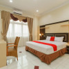 Отель RedDoorz Plus @ Hotel Sempurna Watervang Lubuk Linggau, фото 4