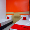 Отель RedDoorz Syariah near Alun Alun Kota Rembang, фото 10