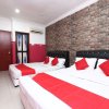 Отель OYO 89498 Sri Seroja Inn Budget Hotel, фото 20
