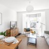 Отель Stylish Apartment In Leafy Central Neighbourhood, фото 11