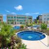 Отель Cayman Luxury Rentals at One Canal Point в Ист-Энде