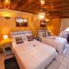 Отель Hummingbird Home Suites Queen Room 3-1, фото 5