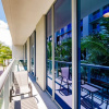 Отель Upscale Modern 2B Condo on the Beach, фото 8
