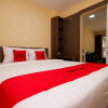Отель RedDoorz Plus near Paragon Mall Semarang, фото 4