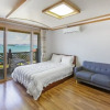 Отель Yeosu Glow Floor Pension, фото 25