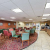 Отель Comfort Suites Airport, фото 15