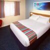 Отель Travelodge Doncaster, фото 3