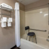 Отель GrandStay Hotel & Suites - Waunakee, фото 5