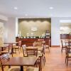 Отель Sleep Inn & Suites, фото 18
