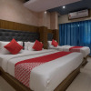 Отель OYO 22070 West Inn Hotel, фото 16