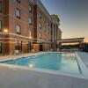 Отель Hampton Inn Sneads Ferry North Topsail Beach, фото 1