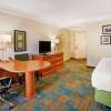 Отель La Quinta Inn & Suites by Wyndham Albuquerque West, фото 4