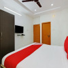 Отель OYO 30151 Golden Hive, фото 12