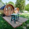 Отель Camping de Tournus - Drole de cabane, фото 41