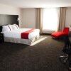 Отель Holiday Inn & Suites Red Deer South, фото 5