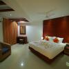 Отель Nakshatra Emerald Inn, фото 2
