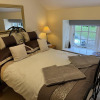 Отель Superbly Appointed 300 Year old Stone Cottage, фото 15