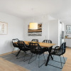 Отель Sanders Leaves - Cute 1-bdr Apt w Terrace, фото 17