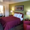 Отель Economy Inn & Suites, фото 6