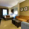 Отель Comfort Suites Saskatoon, фото 40