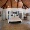 Отель Lux Siargao Boutique Resort в Генерале Луне