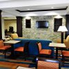 Отель Fairfield Inn & Suites by Marriott Slippery Rock, фото 5