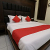 Отель Oyo 37959 Hotel Royal Stay, фото 8