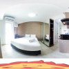 Отель Cozy Studio Apartment at Springlake Summarecon Bekasi, фото 10