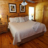 Отель Oasis Cabin at Blairsville 2 Bedrooms 2 Bathrooms Cabin, фото 17