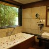 Отель Gokulam Grand Resort & Spa Kumarakom, фото 20