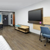Отель Tru by Hilton Denver Airport Tower Road, фото 4