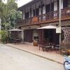 Отель Khoun Phet Guesthouse в Луангпхабанге